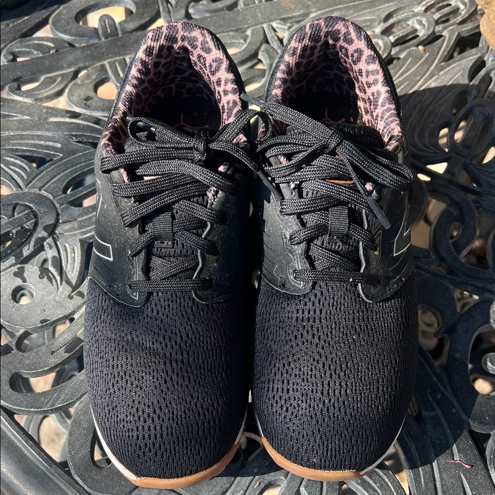 New Balance Black Golf Shoes